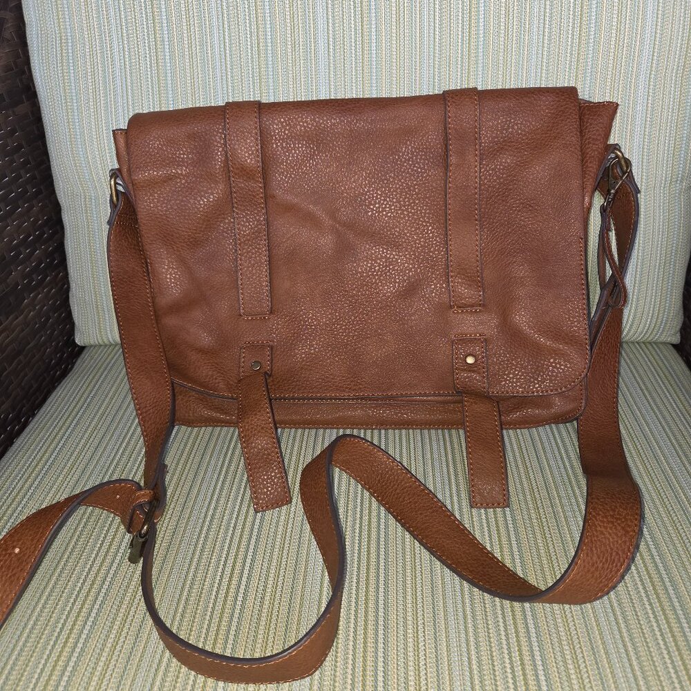 Aldo Brown Messenger Crossbody Bag Adjustable Strap Fits Up to 15" Laptop Travel